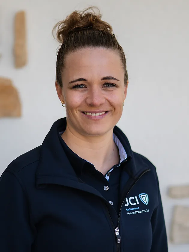 Tina Kramer – Assistant to NP