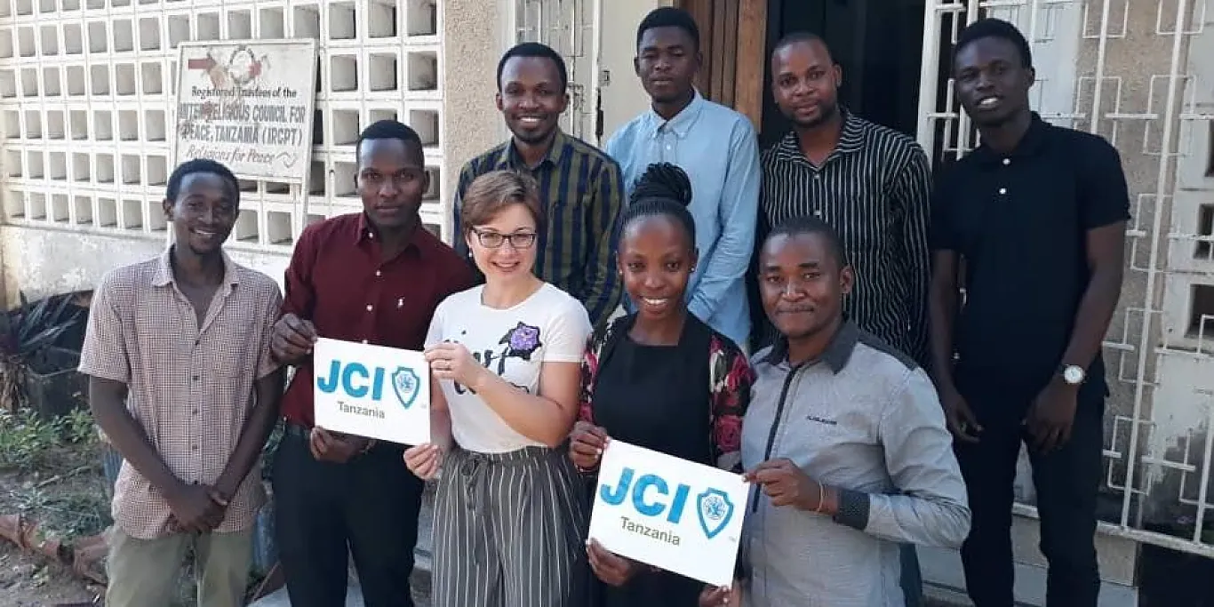 Next Level (Up): JCI Zürich – JCI Dar es Salaam (Tansania) – JCI Johannesburg (Südafrika) Next Level (Up): JCI Zürich – JCI Dar es Salaam (Tansania) – JCI Johannesburg (Südafrika)