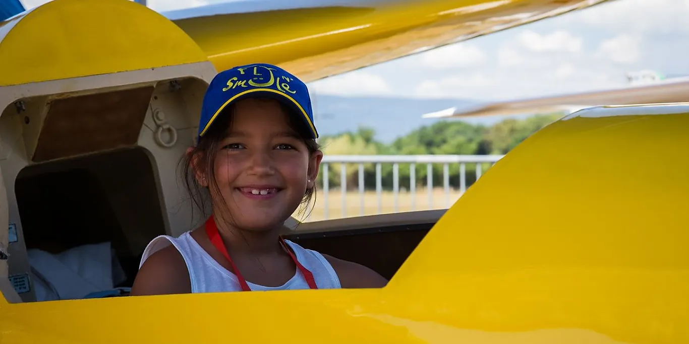 Fly'n smile Fly'n smile