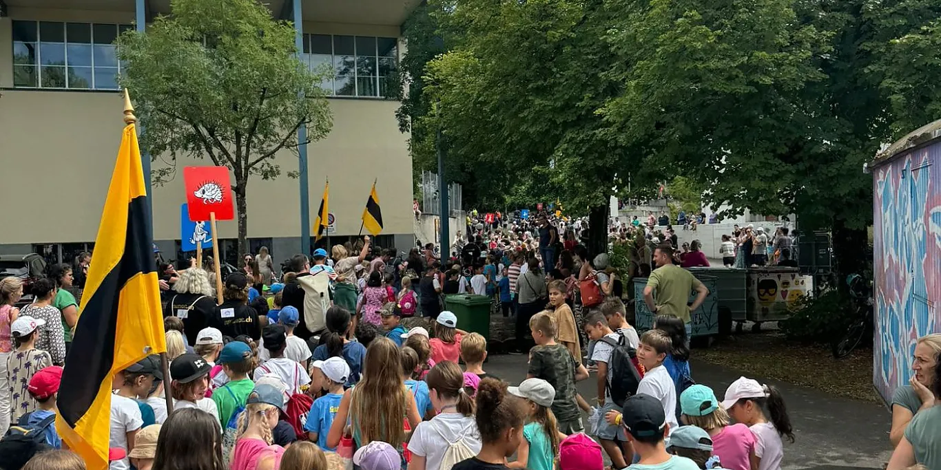 JCI auf dem Munot-Kinderfest, Helfereinsatz für 1000 Kinder JCI auf dem Munot-Kinderfest, Helfereinsatz für 1000 Kinder