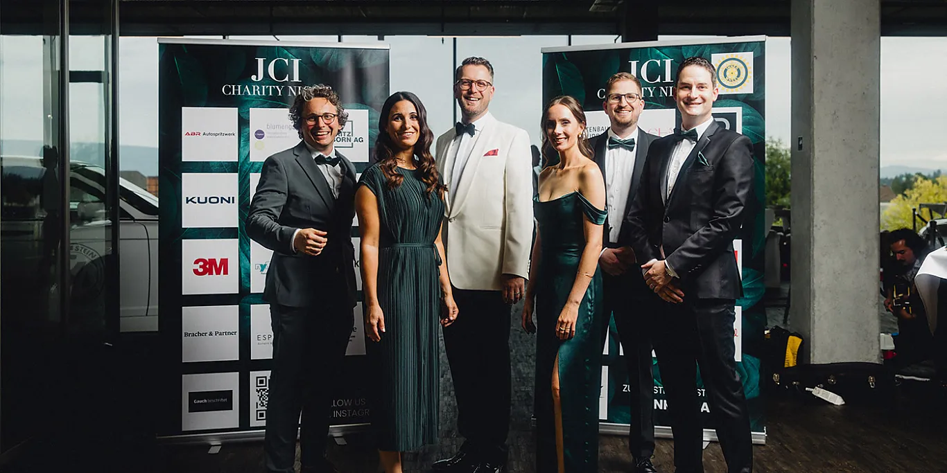 JCI Charity Night: Von Aquarien, Sulirennen und dem Wunsch, Gutes zu tun… JCI Charity Night: Von Aquarien, Sulirennen und dem Wunsch, Gutes zu tun…