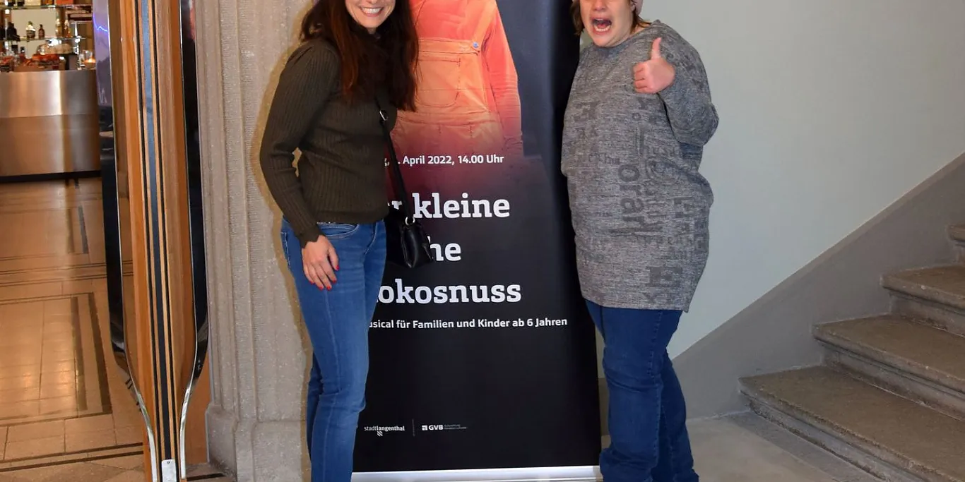 Mit der Jungen Wirtschaftskammer ins Stadttheater Langenthal Mit der Jungen Wirtschaftskammer ins Stadttheater Langenthal